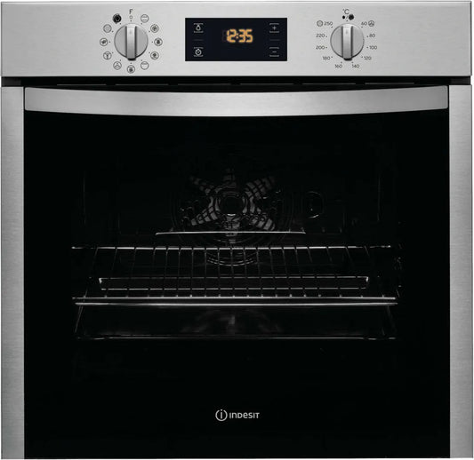 INDESIT four, pyrolyse modèle IFW 5844 PIX